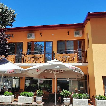 Casa Gabi'S Hotel Orsova Exterior photo